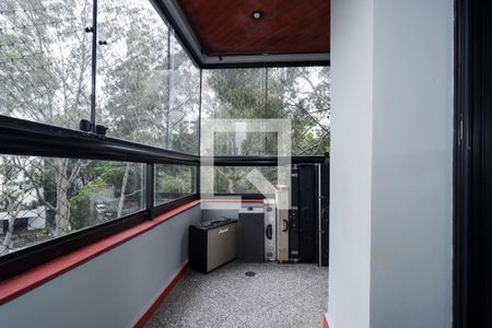 Apartamento à venda com 156m², 4 quartos e 3 vagas Apartamento à venda com 156m², 4 quartos e 3 vagasVaranda da Suíte 1