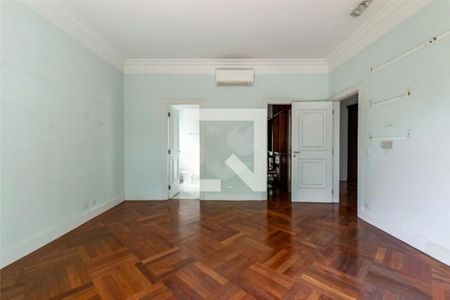 Casa à venda com 4 quartos, 754m² em Jardim Guedala, São Paulo