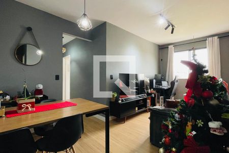 Sala de apartamento à venda com 2 quartos, 60m² em Jardim Cocaia, Guarulhos