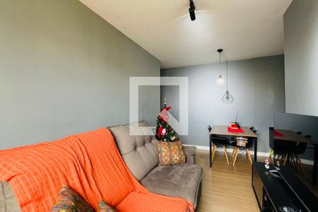 Sala de apartamento à venda com 2 quartos, 60m² em Jardim Cocaia, Guarulhos