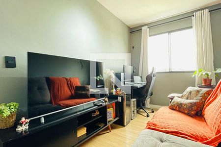 Sala de apartamento à venda com 2 quartos, 60m² em Jardim Cocaia, Guarulhos