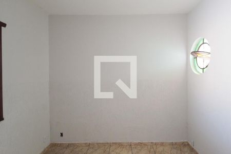 Sala de casa para alugar com 2 quartos, 100m² em Santa Terezinha, Belo Horizonte