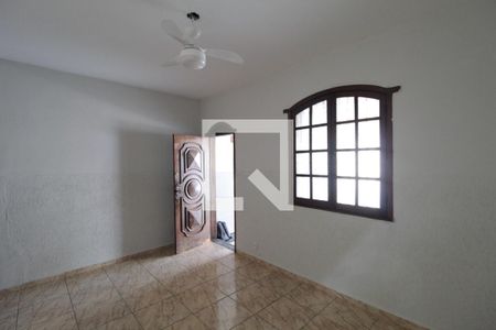 Sala de casa para alugar com 2 quartos, 100m² em Santa Terezinha, Belo Horizonte