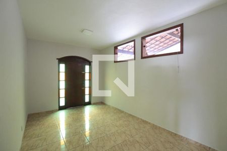 Sala de casa para alugar com 3 quartos, 130m² em Santa Terezinha, Belo Horizonte