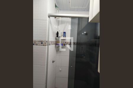 Banheiro de apartamento à venda com 2 quartos, 52m² em Campina, São Leopoldo