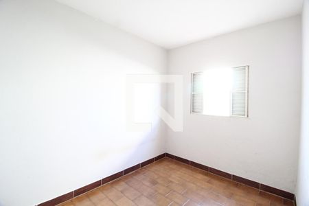 Quarto 2 de casa para alugar com 3 quartos, 72m² em Jardim das Palmeiras, Uberlândia