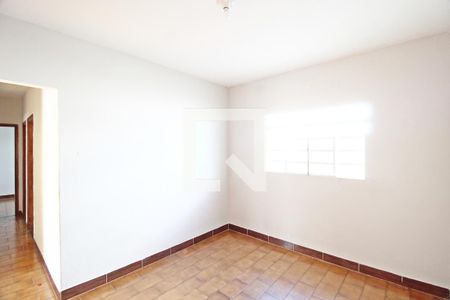 Sala de casa para alugar com 3 quartos, 72m² em Jardim das Palmeiras, Uberlândia