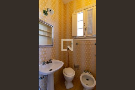 Casa à venda com 750m², 4 quartos e 5 vagas Casa à venda com 750m², 4 quartos e 5 vagasBanheiro do quarto 2