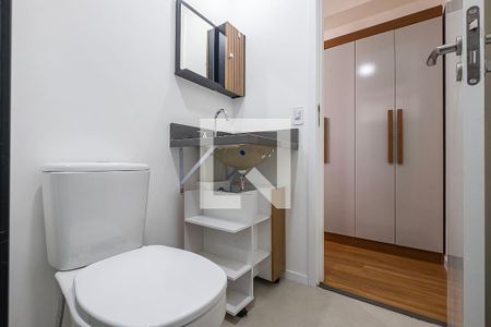 Banheiro de kitnet/studio à venda com 1 quarto, 30m² em Pinheiros, São Paulo