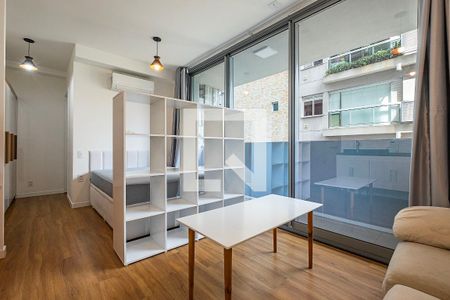 Studio de kitnet/studio à venda com 1 quarto, 30m² em Pinheiros, São Paulo