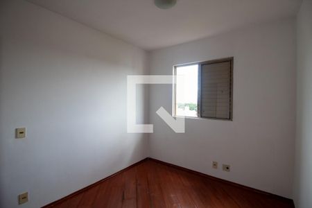 Quarto 1 de apartamento para alugar com 3 quartos, 65m² em Vila Butantã, São Paulo