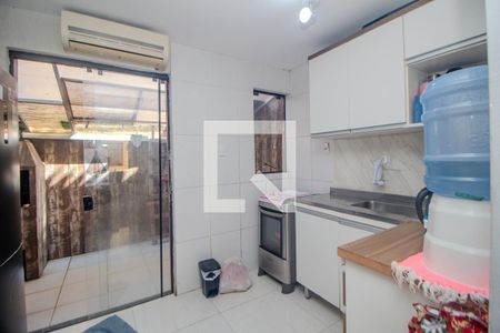 Cozinha de casa de condomínio à venda com 3 quartos, 67m² em Santa Tereza, Porto Alegre