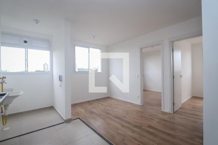 Sala de apartamento para alugar com 2 quartos, 40m² em Jardim Maria Duarte, São Paulo