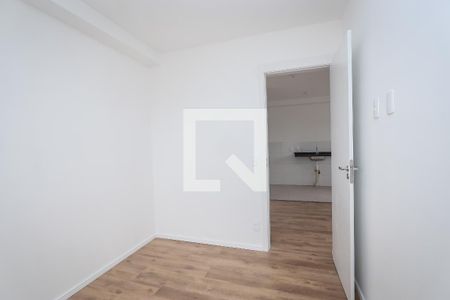 Quarto 2 de apartamento para alugar com 2 quartos, 40m² em Jardim Maria Duarte, São Paulo