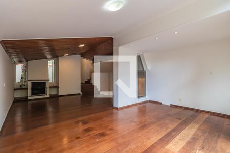 Sala de casa de condomínio para alugar com 3 quartos, 624m² em Alphaville Residencial Um, Barueri