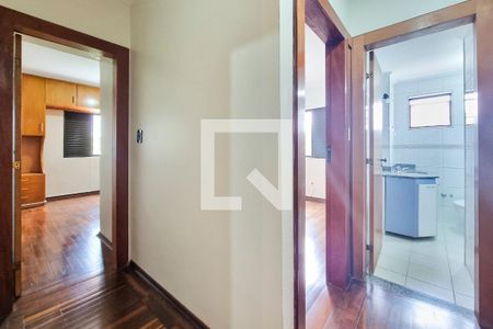 Corredor de apartamento para alugar com 3 quartos, 92m² em Jardim Beira Rio, Jacareí