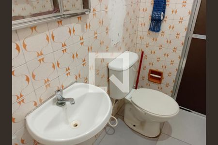 Banheiro de casa para alugar com 1 quarto, 64m² em Vila Caiçara, Praia Grande