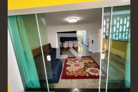 Casa à venda com 4 quartos, 400m² em Jardim Terezopolis, Guarulhos