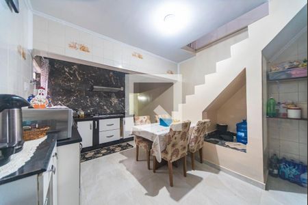 Casa à venda com 120m², 3 quartos e sem vaga Casa à venda com 120m², 3 quartos e sem vagaCozinha