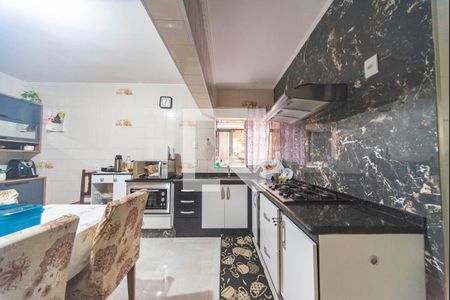 Casa à venda com 120m², 3 quartos e sem vaga Casa à venda com 120m², 3 quartos e sem vagaCozinha