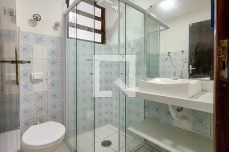 Banheiro de kitnet/studio para alugar com 1 quarto, 30m² em Canto do Forte, Praia Grande