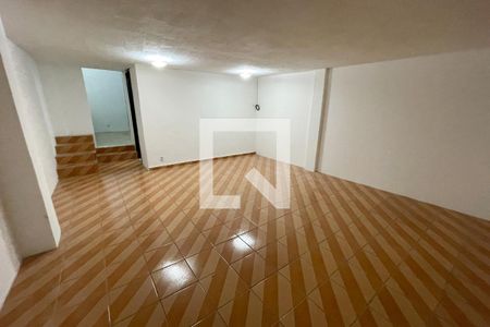 Sala de casa para alugar com 1 quarto, 65m² em Vila Centenario, Duque de Caxias