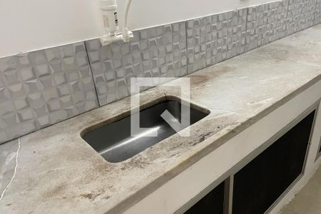 Cozinha de casa para alugar com 1 quarto, 65m² em Vila Centenario, Duque de Caxias