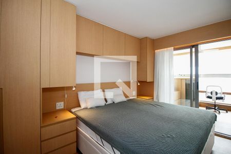 Suíte de apartamento à venda com 2 quartos, 66m² em Pinheiros, São Paulo