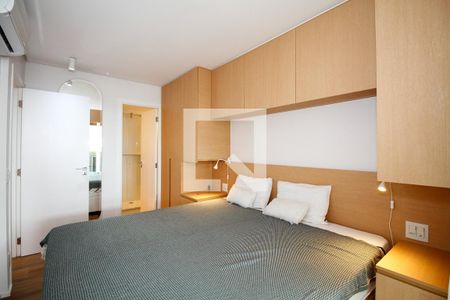 Suíte de apartamento à venda com 2 quartos, 66m² em Pinheiros, São Paulo