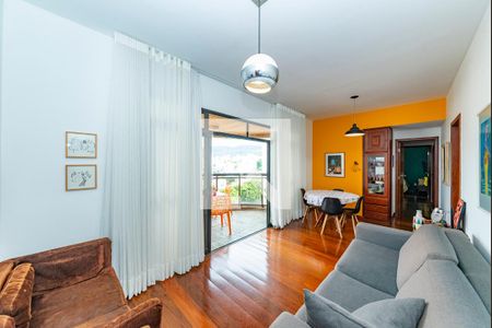 Sala de apartamento à venda com 4 quartos, 100m² em São Pedro, Belo Horizonte