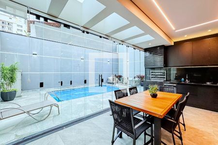 Casa à venda com 229m², 4 quartos e 4 vagas Casa à venda com 229m², 4 quartos e 4 vagasCozinha