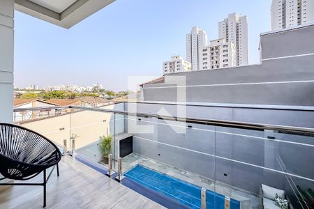 Casa à venda com 229m², 4 quartos e 4 vagas Casa à venda com 229m², 4 quartos e 4 vagasÁrea comum