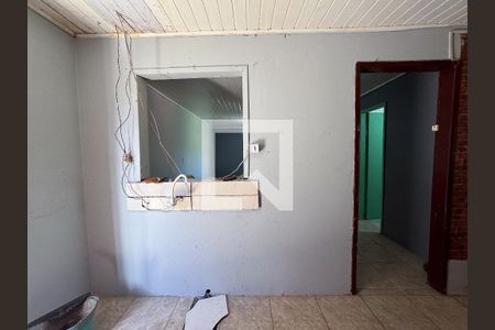 Casa à venda com 70m², 2 quartos e 2 vagas Casa à venda com 70m², 2 quartos e 2 vagasCozinha