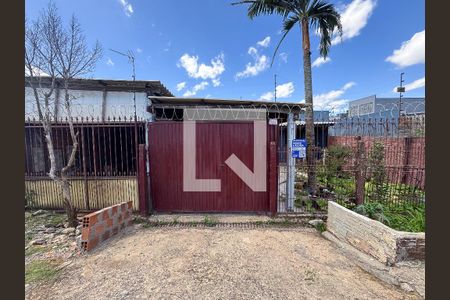 Casa à venda com 70m², 2 quartos e 2 vagas Casa à venda com 70m², 2 quartos e 2 vagasplaquinha fachada