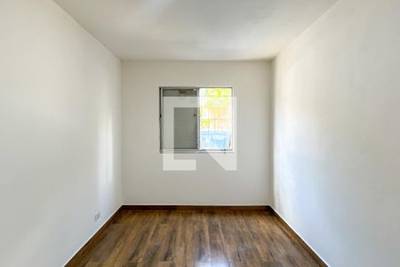 Quarto 2 de apartamento para alugar com 2 quartos, 50m² em Vila Iorio, São Paulo