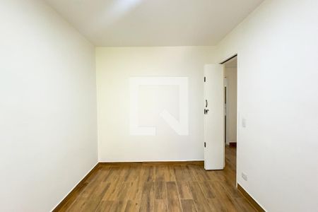 Quarto 1 de apartamento para alugar com 2 quartos, 50m² em Vila Iorio, São Paulo