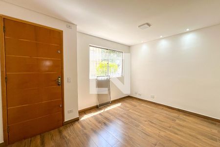 Sala de apartamento para alugar com 2 quartos, 50m² em Vila Iorio, São Paulo