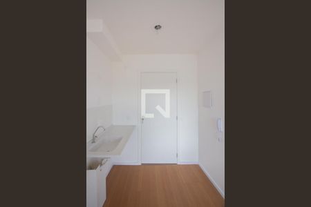 Cozinha de kitnet/studio para alugar com 1 quarto, 18m² em Vila das Belezas, São Paulo