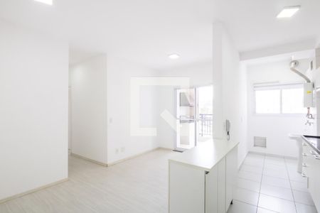 Sala de apartamento à venda com 2 quartos, 53m² em Bussocaba, Osasco