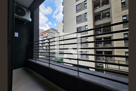 Varanda de kitnet/studio para alugar com 1 quarto, 25m² em Vila Mariana, São Paulo