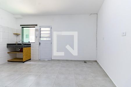 Sala de apartamento para alugar com 1 quarto, 28m² em Jardim Seckler, São Paulo