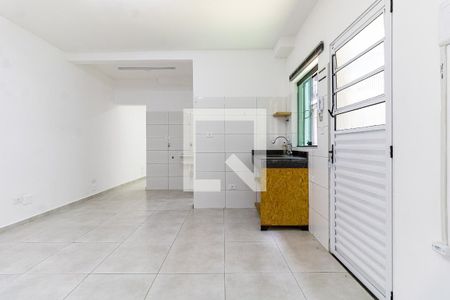 Cozinha de apartamento para alugar com 1 quarto, 28m² em Jardim Seckler, São Paulo