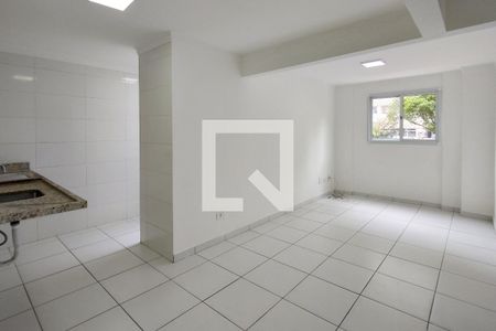 Sala de apartamento para alugar com 1 quarto, 42m² em Guilhermina, Praia Grande