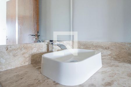 Casa de condomínio à venda com 188m², 3 quartos e 2 vagas Casa de condomínio à venda com 188m², 3 quartos e 2 vagasBanheiro do Quarto 1