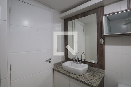 Banheiro de apartamento à venda com 1 quarto, 82m² em Marechal Rondon, Canoas