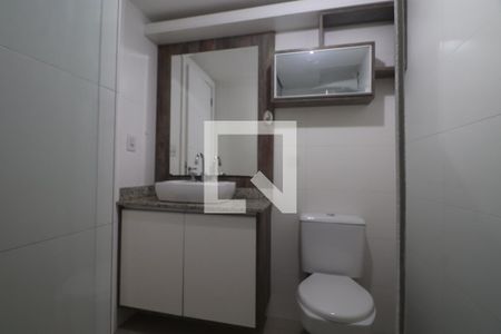 Banheiro de apartamento à venda com 1 quarto, 82m² em Marechal Rondon, Canoas