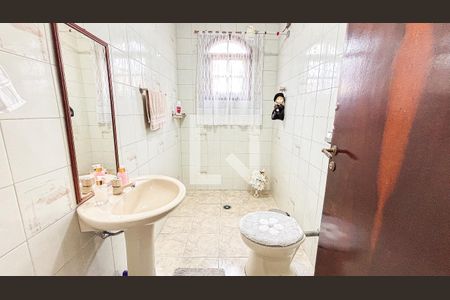 Lavabo de casa à venda com 3 quartos, 220m² em Jardim Rina, Santo André