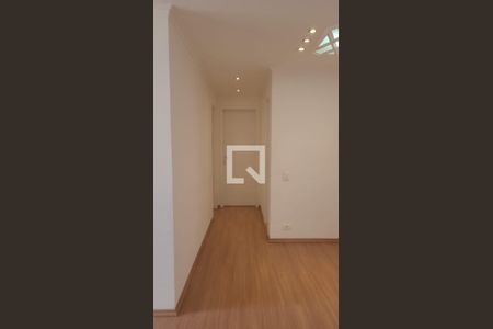 Corredor de apartamento à venda com 2 quartos, 56m² em Jardim São Luís, São Paulo