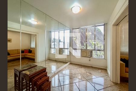 Sala de apartamento à venda com 3 quartos, 133m² em Copacabana, Rio de Janeiro