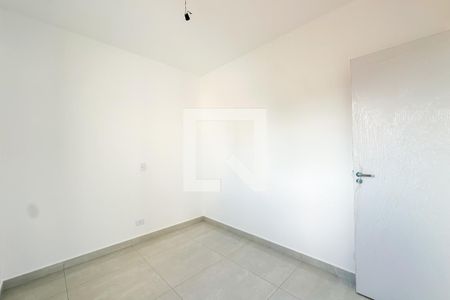 Quarto 2 de apartamento para alugar com 2 quartos, 38m² em Vila Mangalot, São Paulo